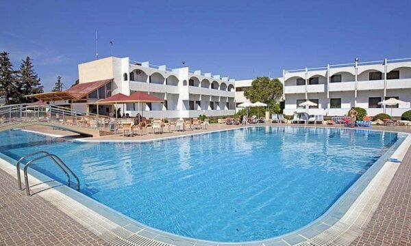 Hotel Evi - Rhodos. Řecko patří k oblíbeným turistickým destinacím.
